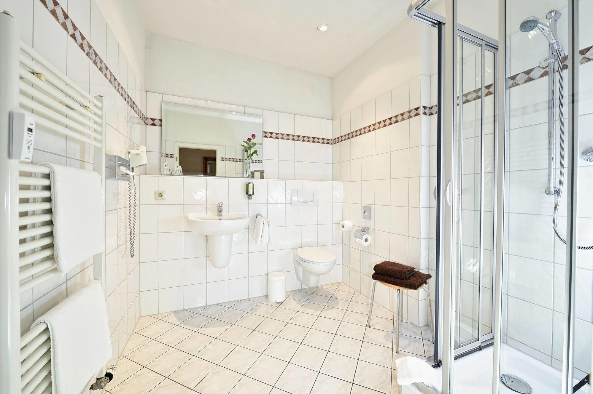 Hotel Graf Von Mansfeld Lutherstadt Eisleben Luaran gambar